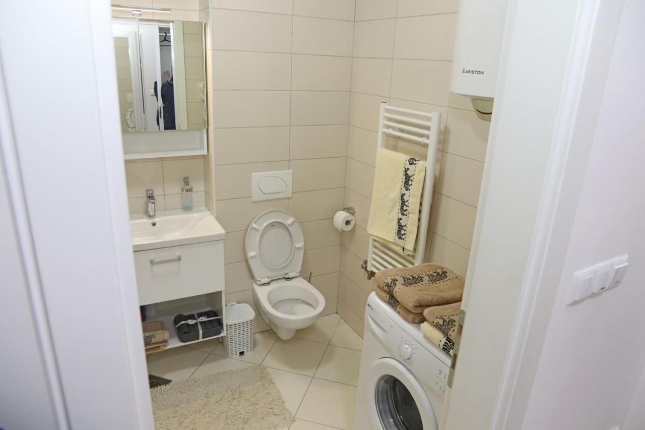Apartment Cecovic - Mellain ทูซลา ภายนอก รูปภาพ